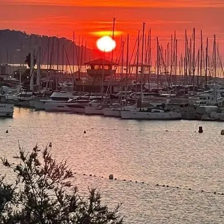 Studio Cabine. Terrasse Le Lavandou Buitenkant foto